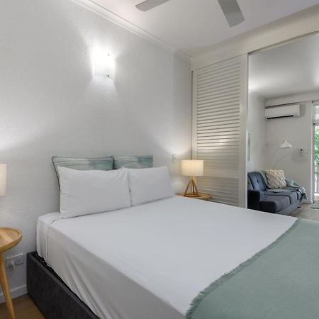 Ocean Palms Apartments Port Douglas Esterno foto