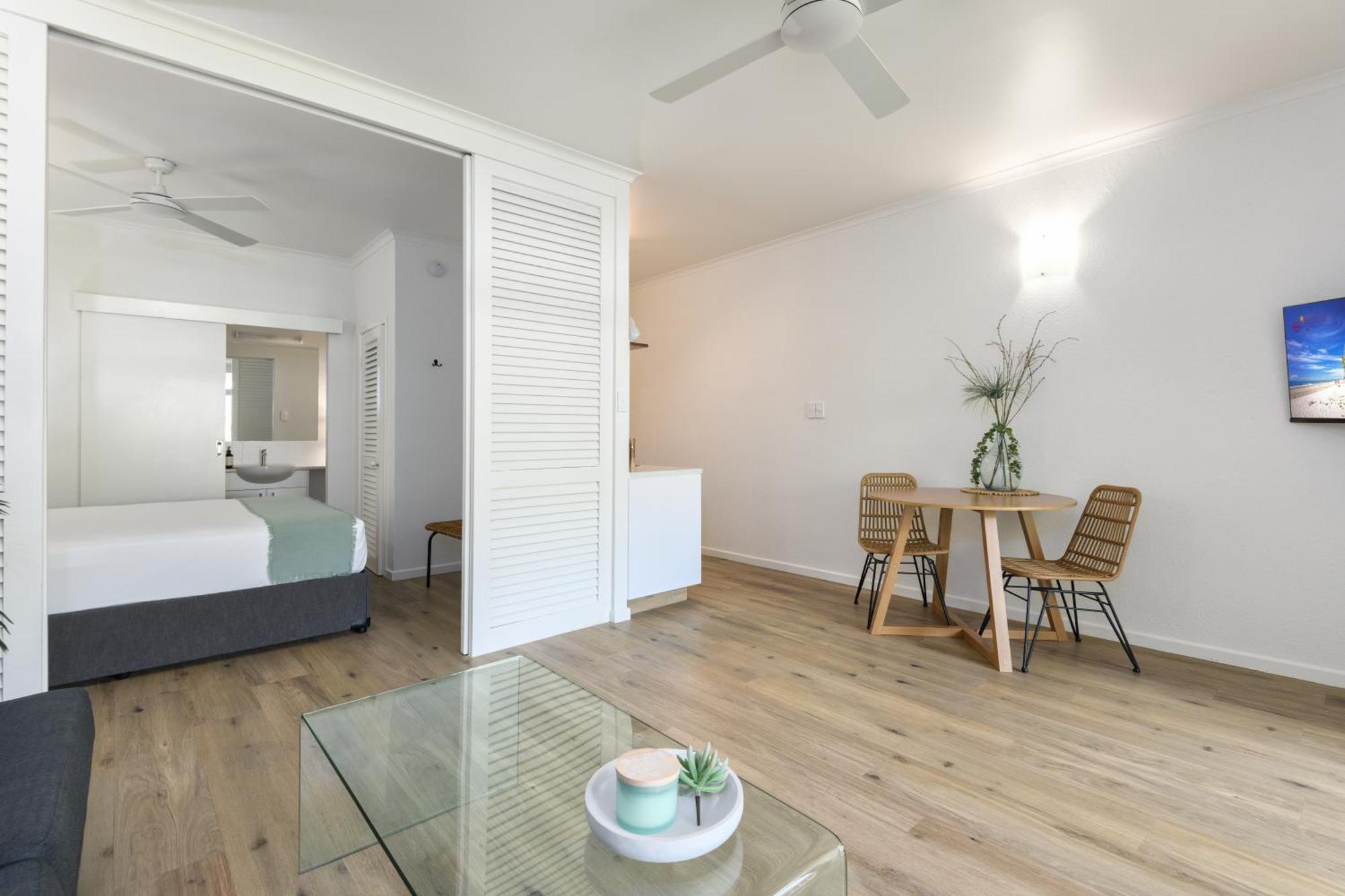 Ocean Palms Apartments Port Douglas Esterno foto