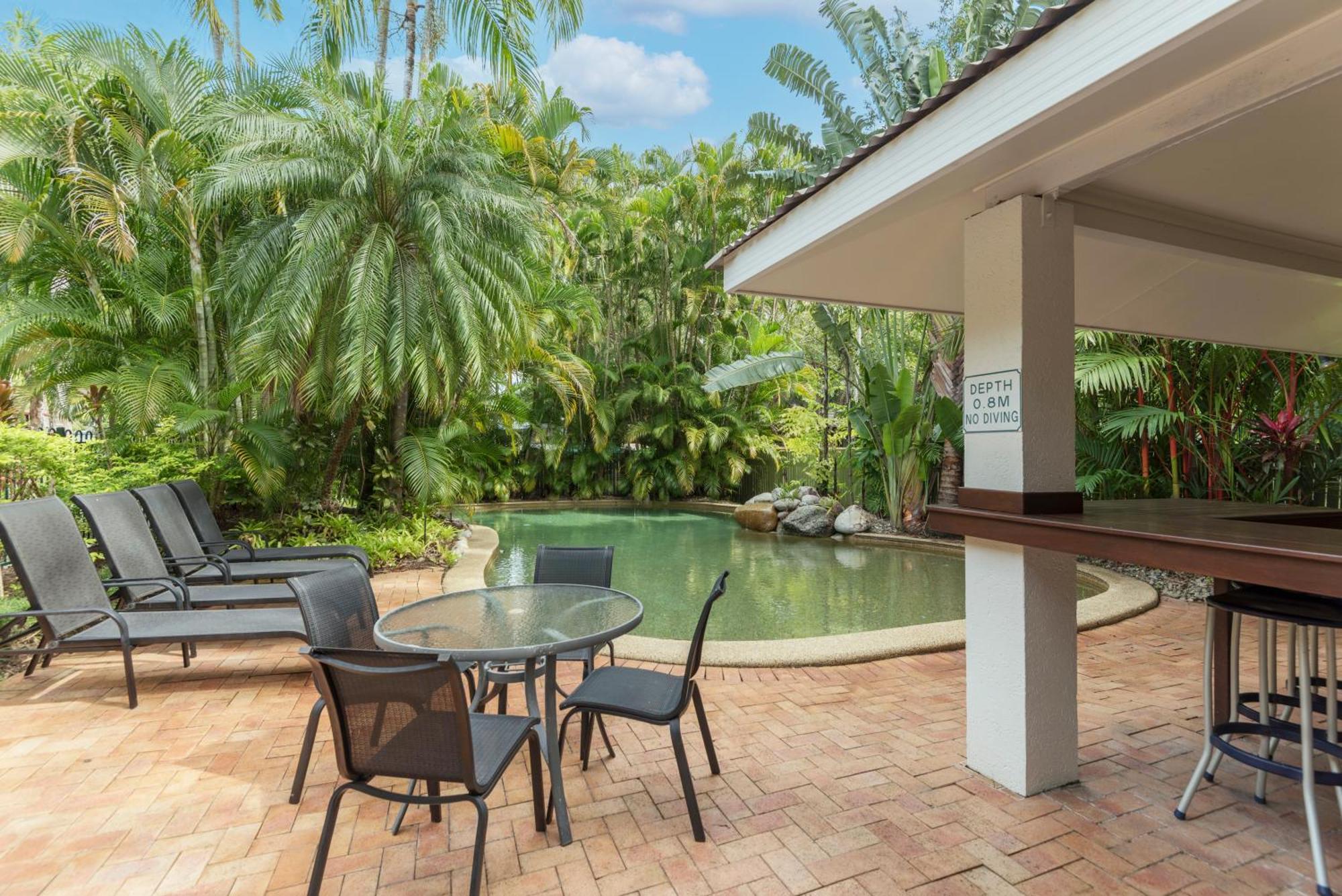 Ocean Palms Apartments Port Douglas Esterno foto