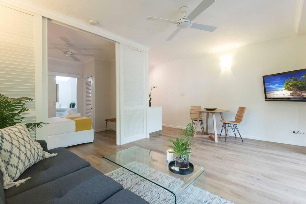 Ocean Palms Apartments Port Douglas Esterno foto
