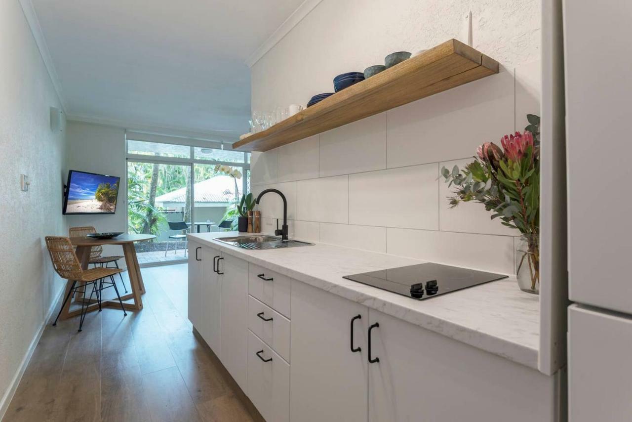 Ocean Palms Apartments Port Douglas Esterno foto