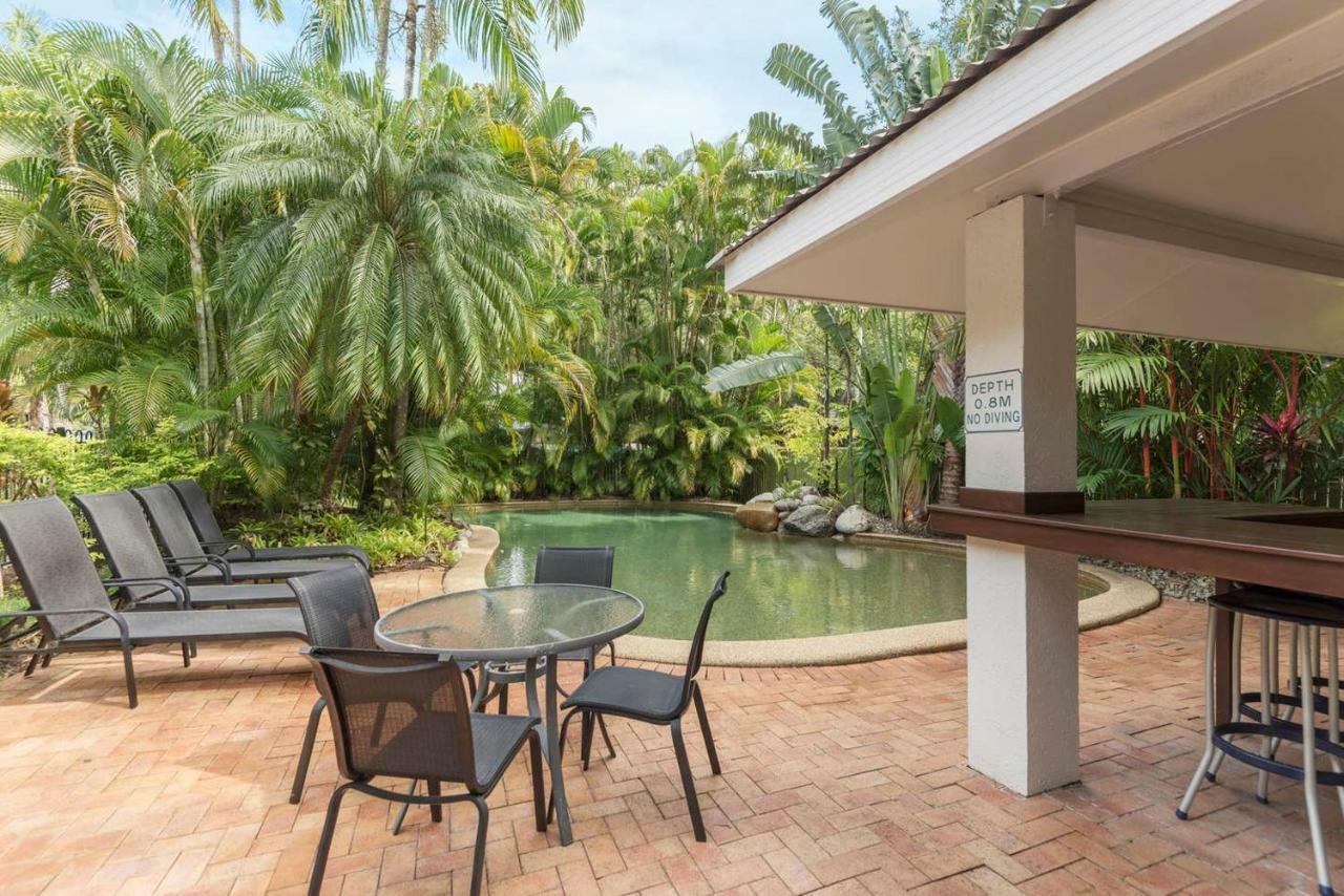 Ocean Palms Apartments Port Douglas Esterno foto